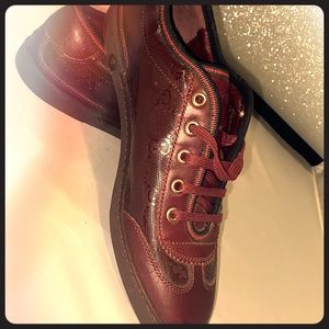 Authentic Gucci sneaker